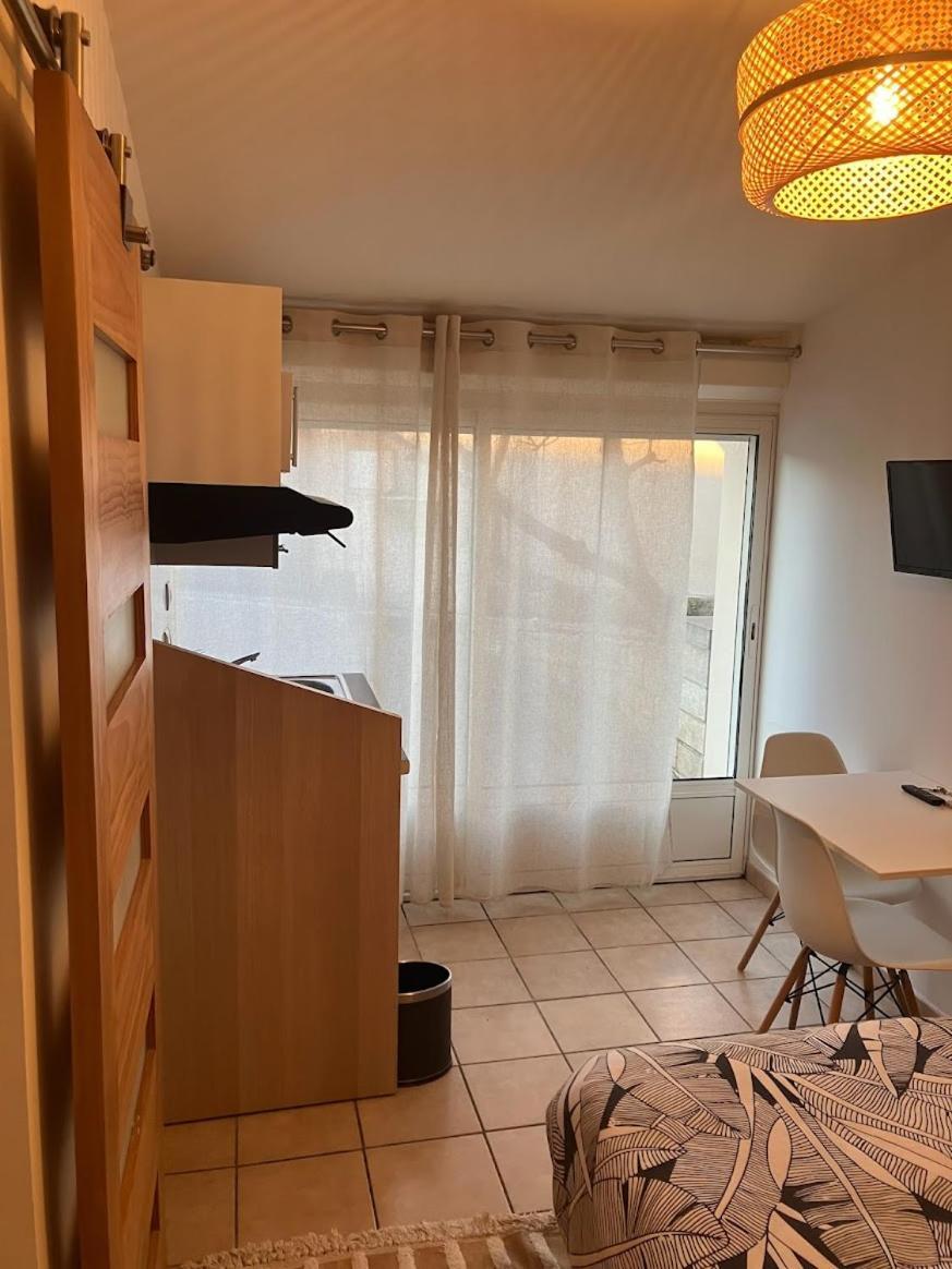 Le Nid Castries - Charmant Logement Complet Et Equipe Centre Castries Proche Montpellier מראה חיצוני תמונה
